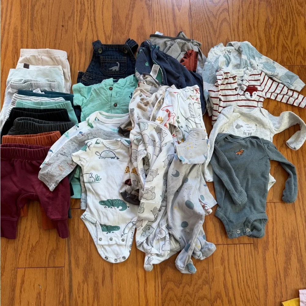 Carter's Baby One-Piece Mixed lot newborn nb clothes 26 assorted pieces pants - Picture 1 of 8